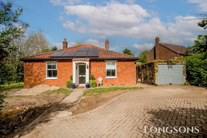 3 Bedroom Detached Bungalow For Sale In Barrows Hole Lane, Little Dunham, PE32