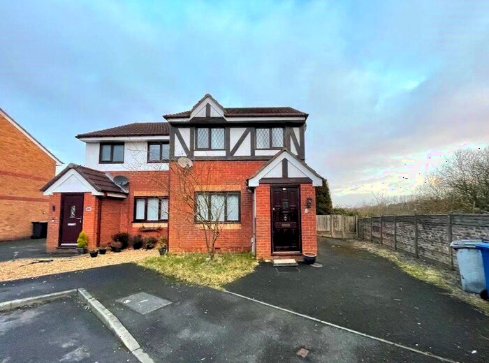 3 Bedroom Semi-Detached House To Rent In Egerton Street, Abram, Wigan, WN2