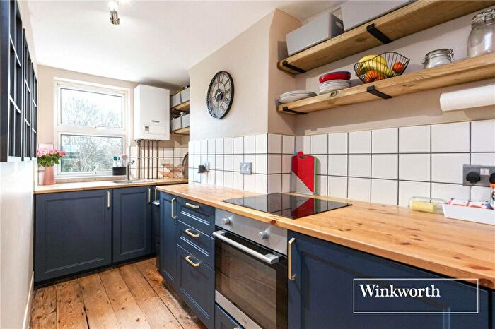 2 Bedroom Apartment To Rent In Finchley Park, North Finchley, London, N12