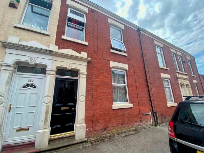 3 Bedroom Terraced House To Rent In Selborne Street, Frenchwood, PR1