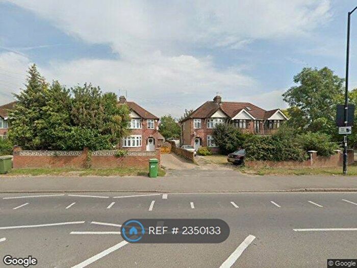 3 Bedroom Semi-Detached House To Rent In London Road, Slough, SL3