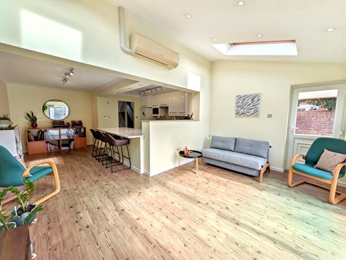 4 Bedroom Detached House For Sale In St. Albans Road, Colchester, CO3