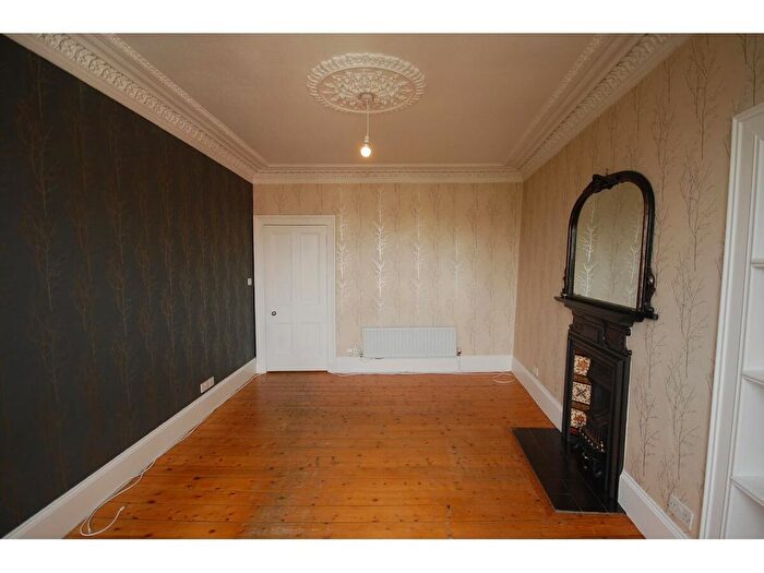 2 Bedroom Flat To Rent In Parsons Green Terrace, Edinburgh, EH8