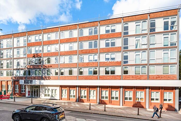 2 Bedroom Apartment To Rent In Beckenham Road Beckenham, BR3