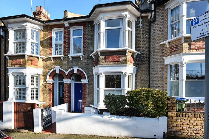 3 Bedroom Flat For Sale In Kemsing Road, London, SE10