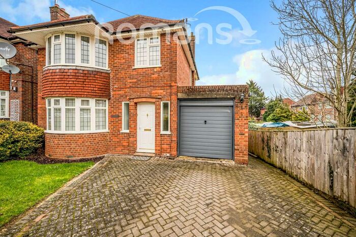3 Bedroom Detached House To Rent In Colville Road, High Wycombe, HP11