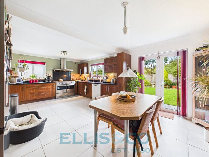 4 Bedroom Bungalow For Sale In Kelchers Lane, Golden Green, Tonbridge, Kent, TN11