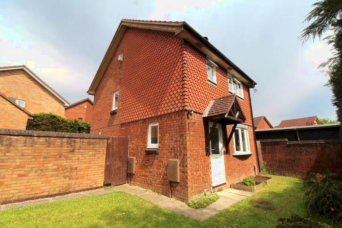 3 Bedroom Detached House To Rent In Ellicks Close, Bradley Stoke, BS32