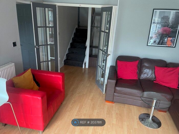 3 Bedroom Maisonette To Rent In Kilby Avenue, Birmingham, B16