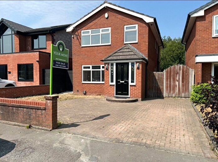 4 Bedroom Detached House To Rent In Honiton Close, Heywood, Greater Manchester, OL10