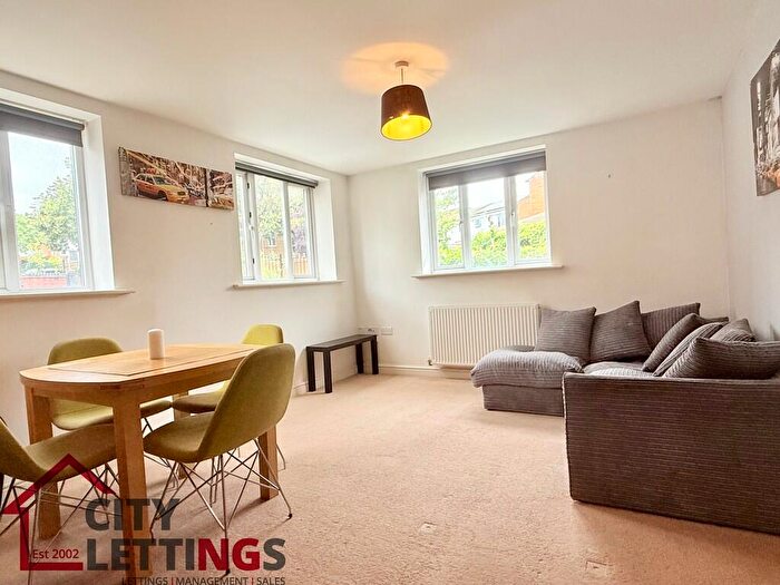 2 Bedroom Apartment To Rent In Marmion Road Nottingham, NG3