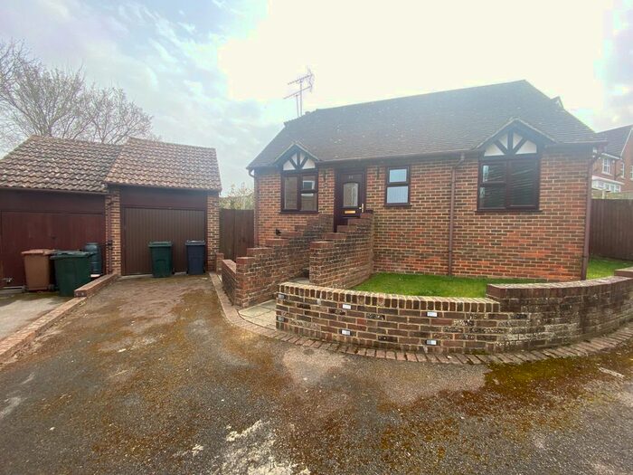 2 Bedroom Bungalow To Rent In Reedmace Close, Singleton, Ashford, TN23