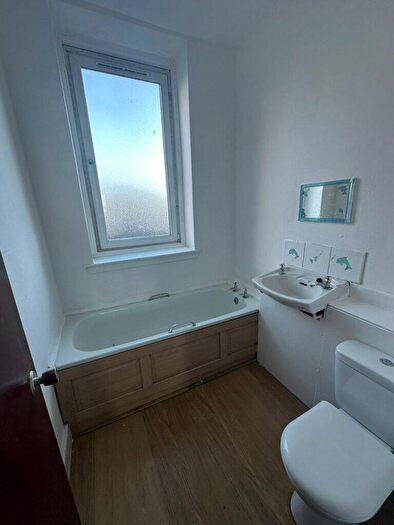 1 Bedroom Flat For Sale In Main Street, Larbert, FK5