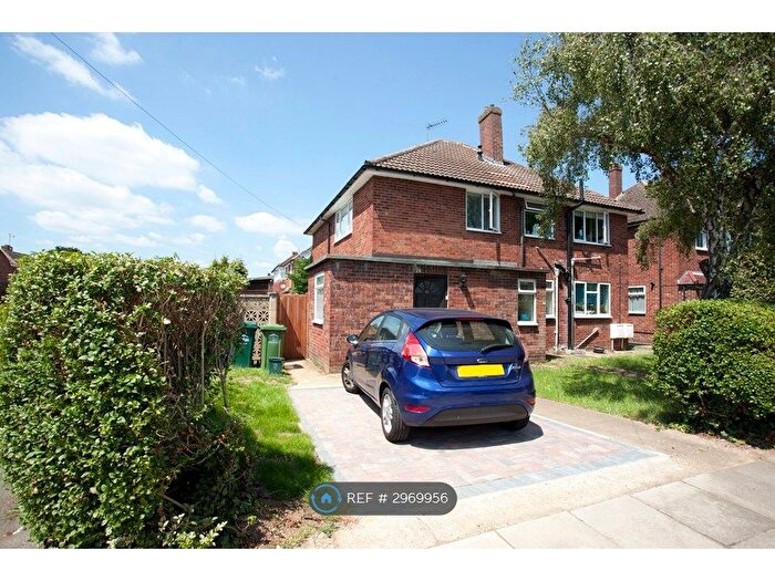 2 Bedroom Maisonette To Rent In Gordon Road, Ashford, TW15