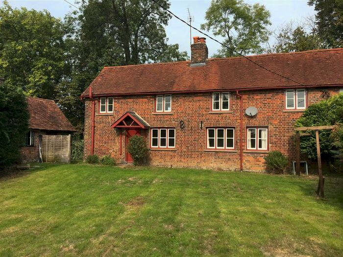 3 Bedroom Semi-Detached House To Rent In Red Lion Lane, Hemel Hempstead, HP2