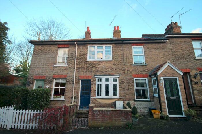2 Bedroom Cottage To Rent In Sussex Road Essex, CM14