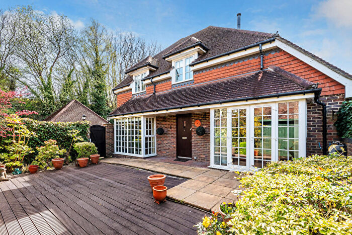 4 Bedroom Detached House For Sale In Winterbourne Mews, Oxted, Surrey, RH8