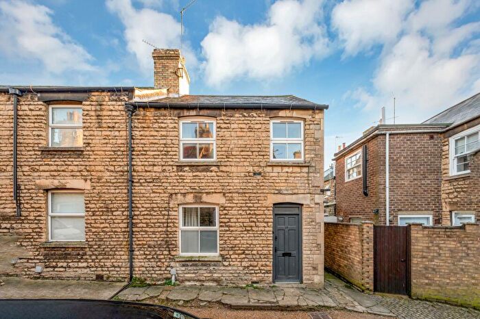 2 Bedroom End Of Terrace House For Sale In Cornstall Buildings, Stamford, PE9