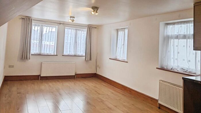 2 Bedroom Apartment To Rent In Manor Road, Wallington, SM6