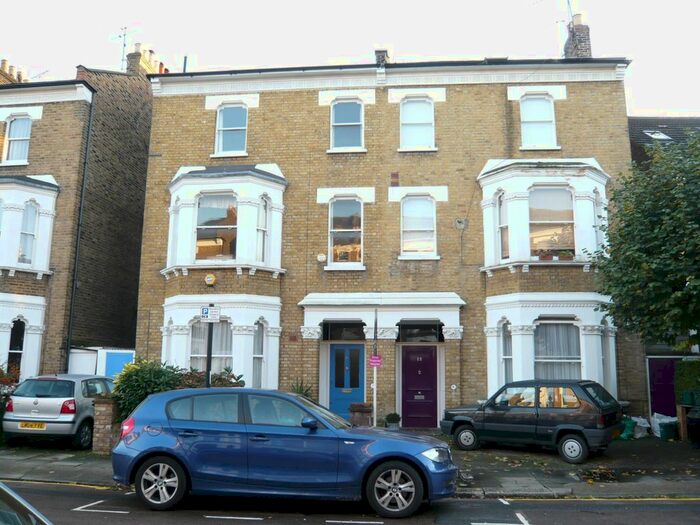 2 Bedroom Flat To Rent In Arlington Gardens, London, W4
