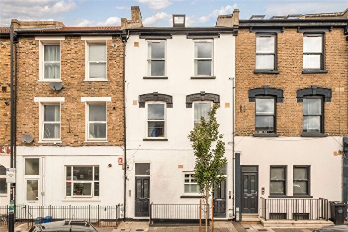 1 Bedroom Flat For Sale In Median Road, London, E5