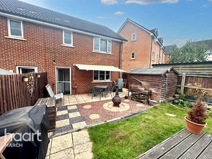 3 Bedroom Semi Detached House For Sale In Lake Close, March, PE15