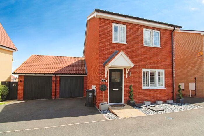 3 Bedroom Detached House For Sale In Ellis Road, Thorpe Le Soken, CO16