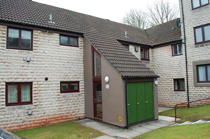 2 Bedroom Flat To Rent In Church Court, Midsomer Norton, Radstock, BA3