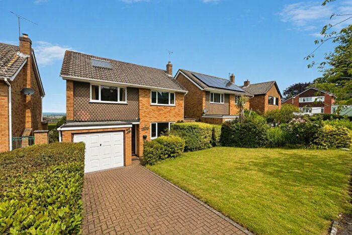 3 Bedroom Detached House For Sale In Bydemill Gardens, Highworth, Swindon, SN6