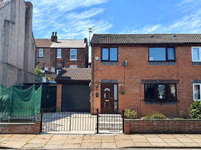 3 Bedroom Semi Detached House For Sale In Bessborough Road, Oxton, Merseyside, CH43