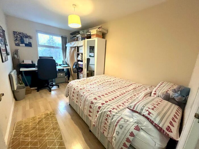 2 Bedroom Flat To Rent In Chancellor Court**, L8