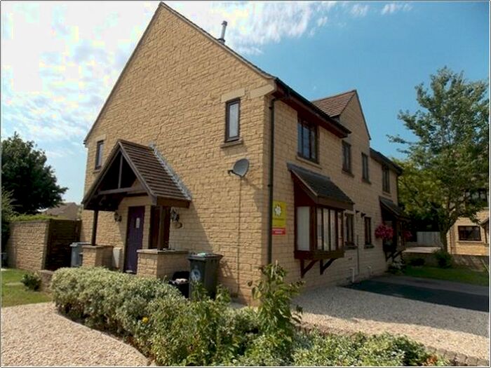 1 Bedroom Town House To Rent In Farmington Drive, Witney, OX28