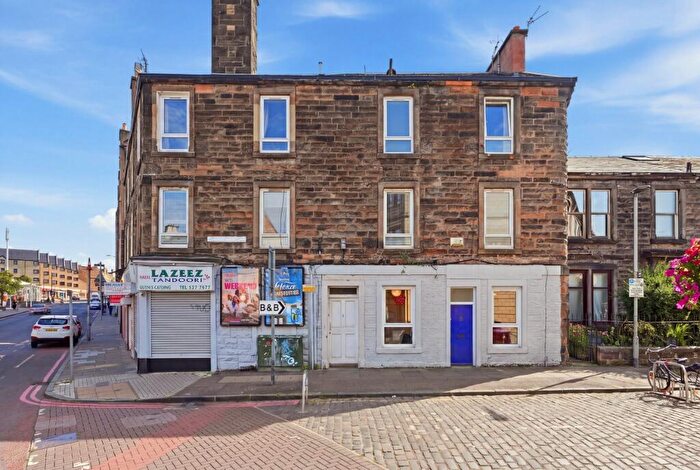 2 Bedroom Flat To Rent In West End Place, Dalry, Edinburgh, EH11