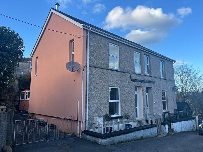 3 Bedroom Town House For Sale In Clarendon Road, Llandeilo, Carmarthenshire., SA19