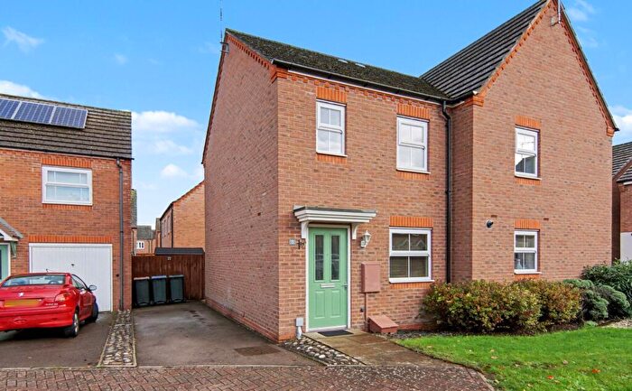 2 Bedroom Semi-Detached House For Sale In Madison Close, Coventry, CV4