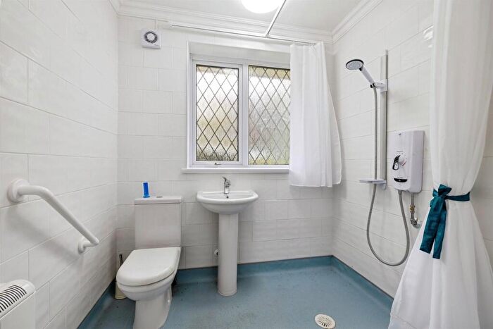 2 Bedroom Semi-Detached Bungalow For Sale In Lincoln Road, Branston, Lincoln, LN4