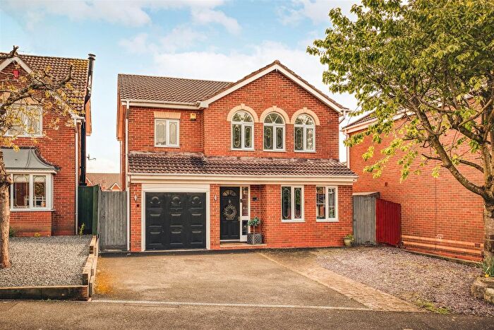 4 Bedroom Detached House For Sale In Wren Way, Mickleover, Derby, DE3