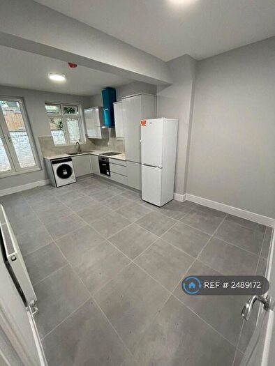 2 Bedroom Flat To Rent In Caledonian Road, London, N1