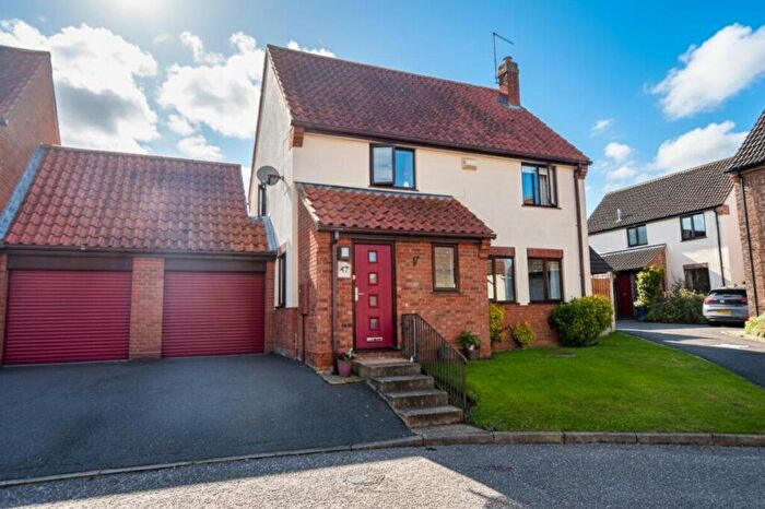 4 Bedroom Detached House For Sale In Cornwallis Drive, South Woodham Ferrers, CM3