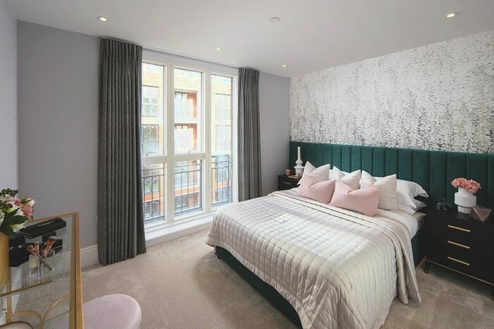 2 Bedroom Flat For Sale In Galahad, Knights Quarter, Winchester, SO22