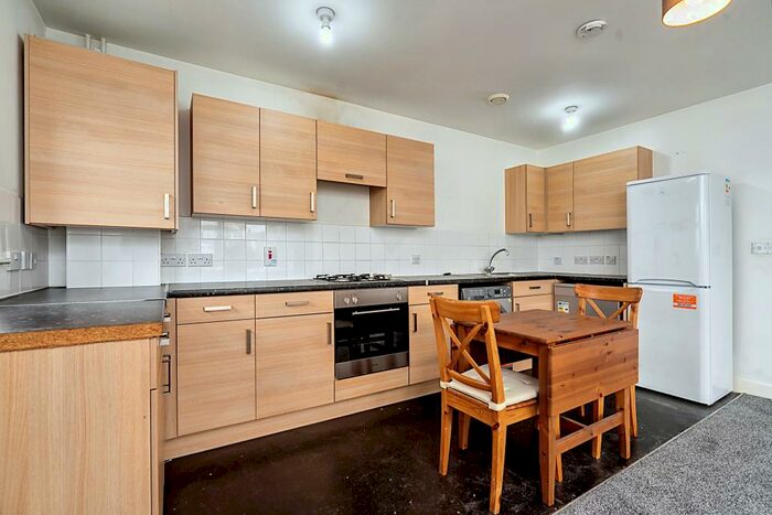 2 Bedroom Flat To Rent In Caley Court, Erskine Road, Walthamstow, London, E17