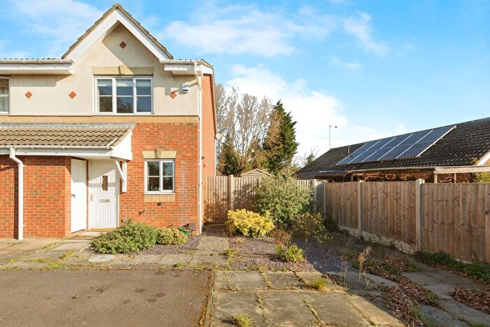 2 Bedroom Property To Rent In Cookson Road, Leicester, LE4