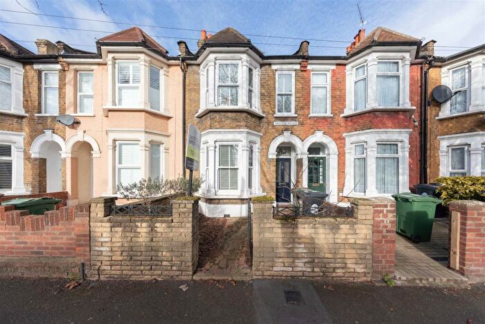2 Bedroom Terraced House To Rent In Malta Road, Leyton, E10