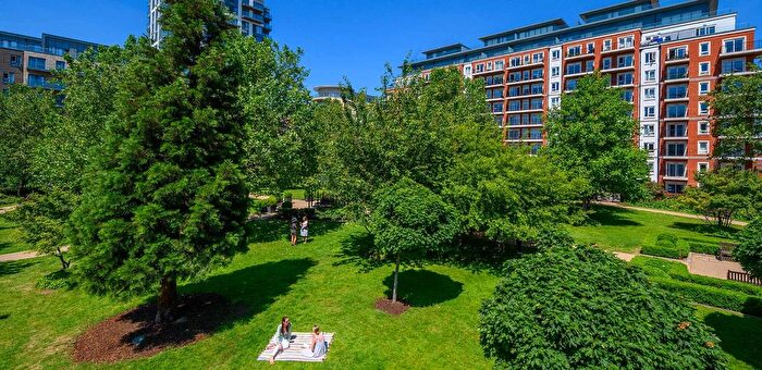1 Bedroom Flat To Rent In Beaufort Square, London, NW9
