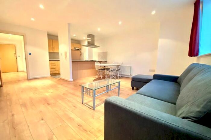 1 Bedroom Flat To Rent In East India Dock Road, London, E14