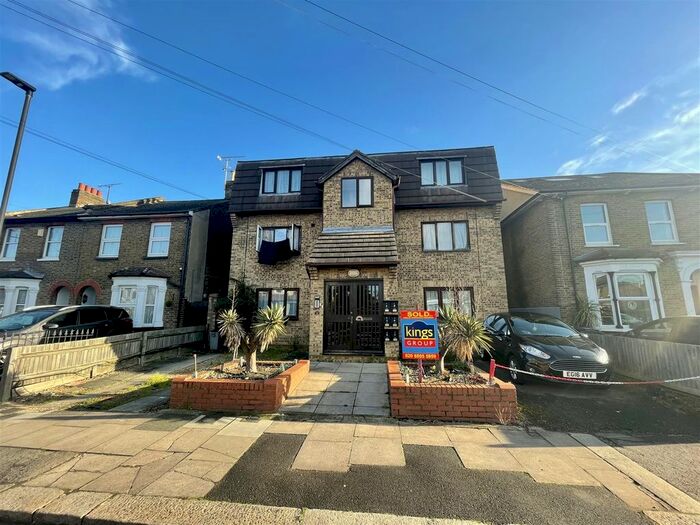 1 Bedroom Flat To Rent In Mandeville Road, Enfield EN3