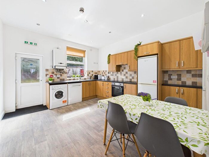 4 Bedroom House To Rent In Edmund Road, Sheffield, S2