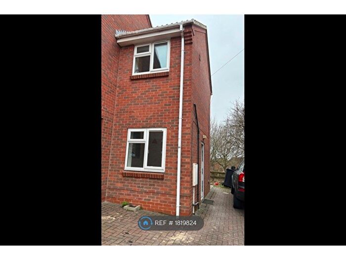 1 Bedroom Terraced House To Rent In Meerbrook Close, Oakwood, Derby, DE21