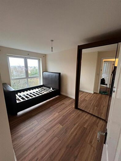 2 Bedroom Flat To Rent In Fortune Avenue, Edgware, HA8