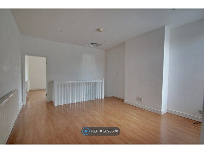 1 Bedroom Flat To Rent In Welford Road, Leicester, LE2